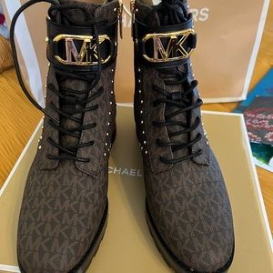 Michael kors boots lace up